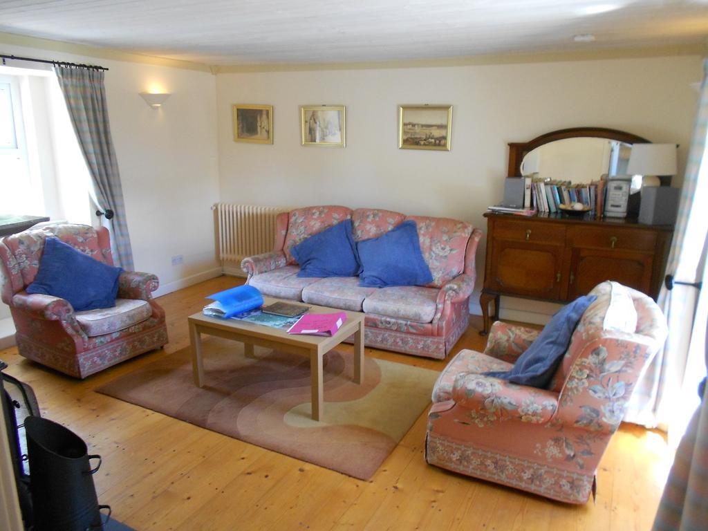 Ballagh Court Villa Ballynabola Room photo