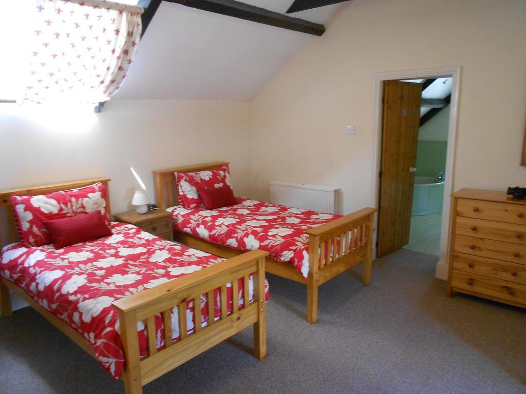 Ballagh Court Villa Ballynabola Room photo